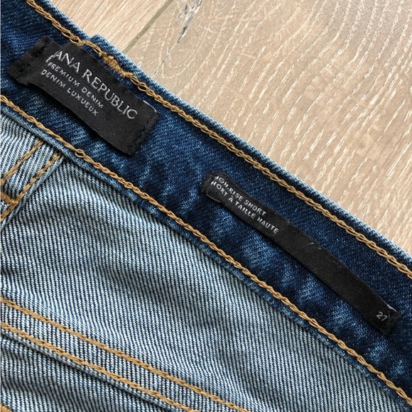 Banana Republic Premium Denim High Rise Short Size 27 - Picture 7 of 9